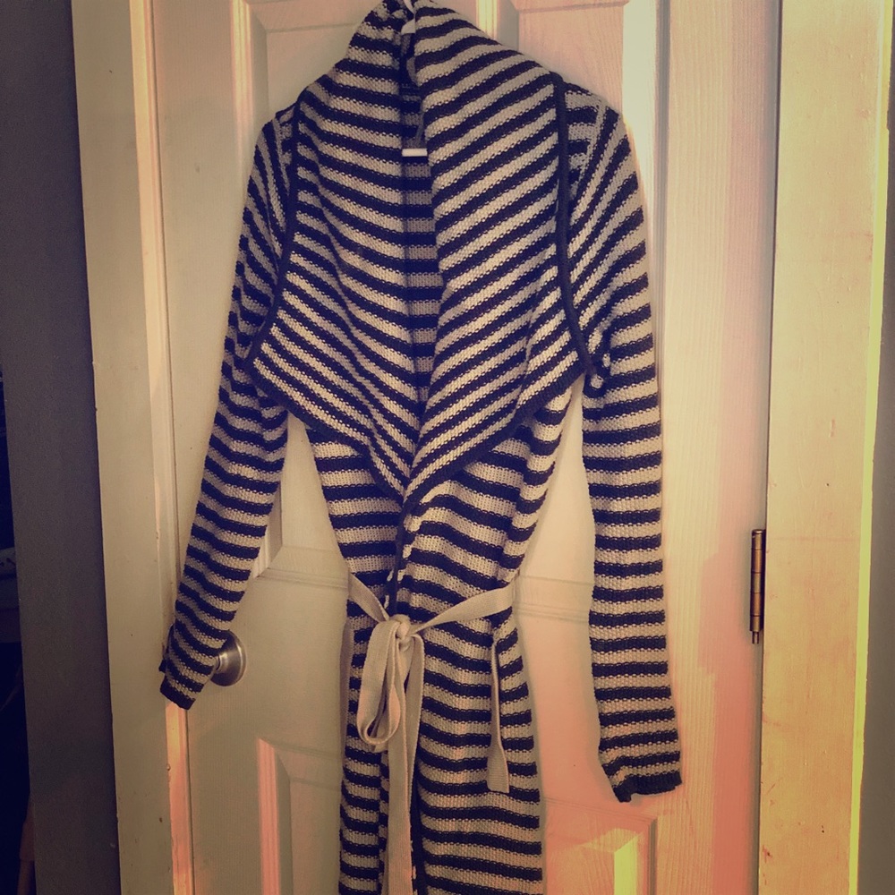 Hannah Anderson long sweater